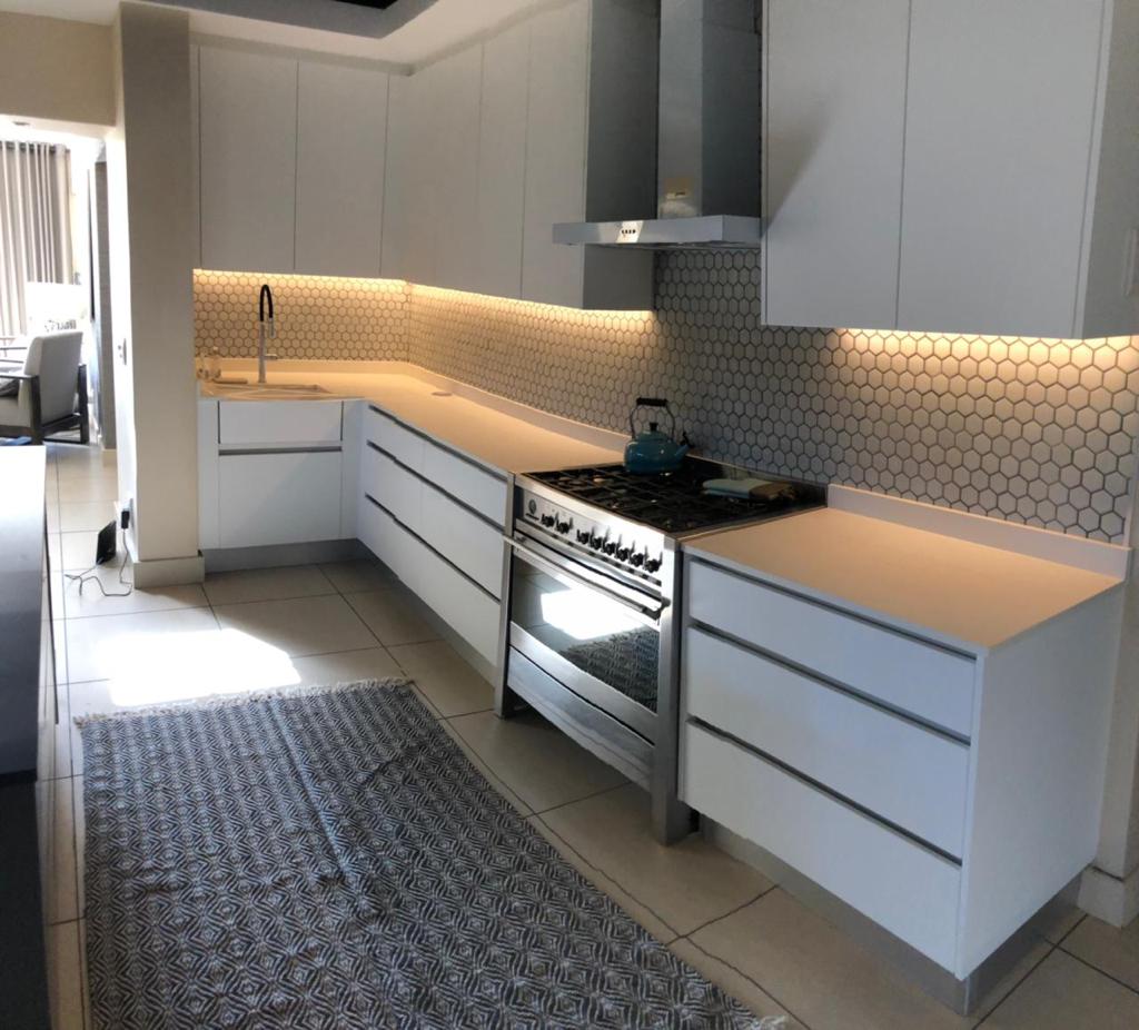 Modern High Gloss Kitchen Cupboards Duco Spray Kitchens