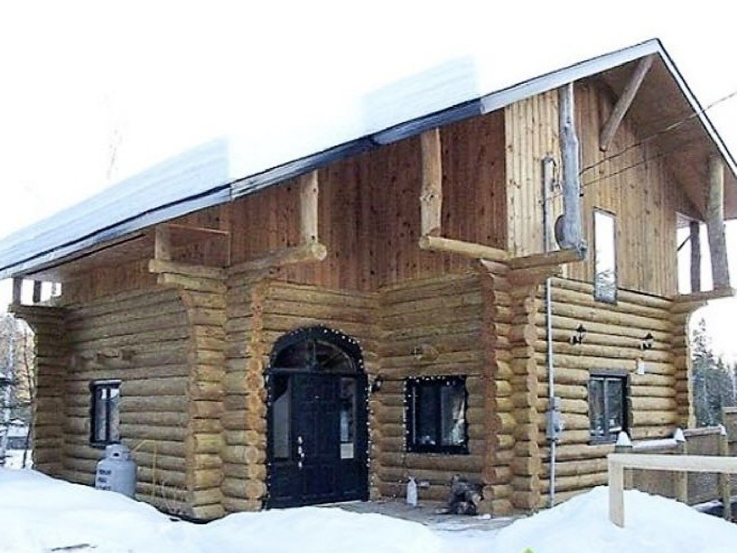 Chalet Rivière Nature Le chalet en bois rond tout rénové