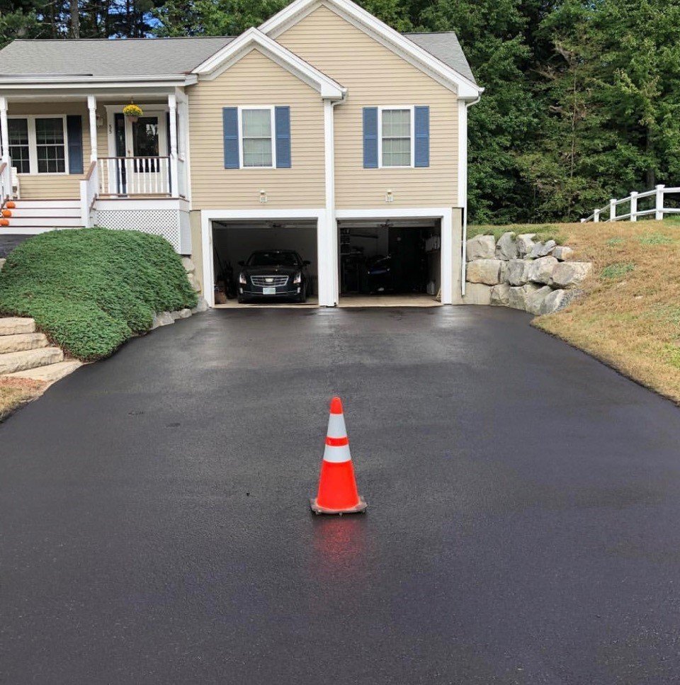 Seal coating Londonderry, NH Cornerstone Paving LLC