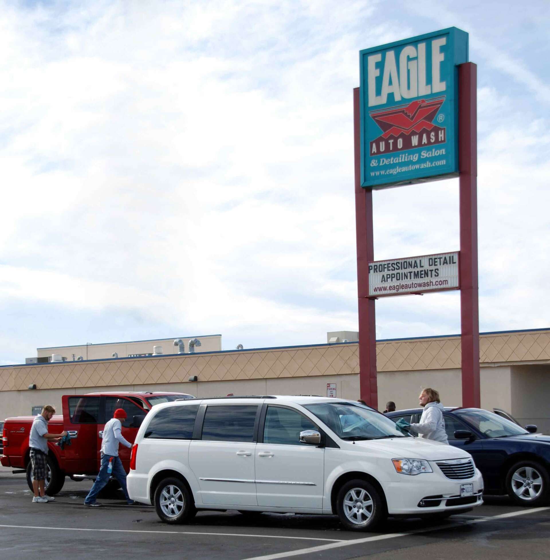 Join Our Club Topeka, Kansas Eagle Auto Wash & Detailing Salon