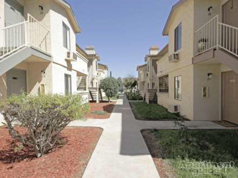 Fallbrook Hills Apartments