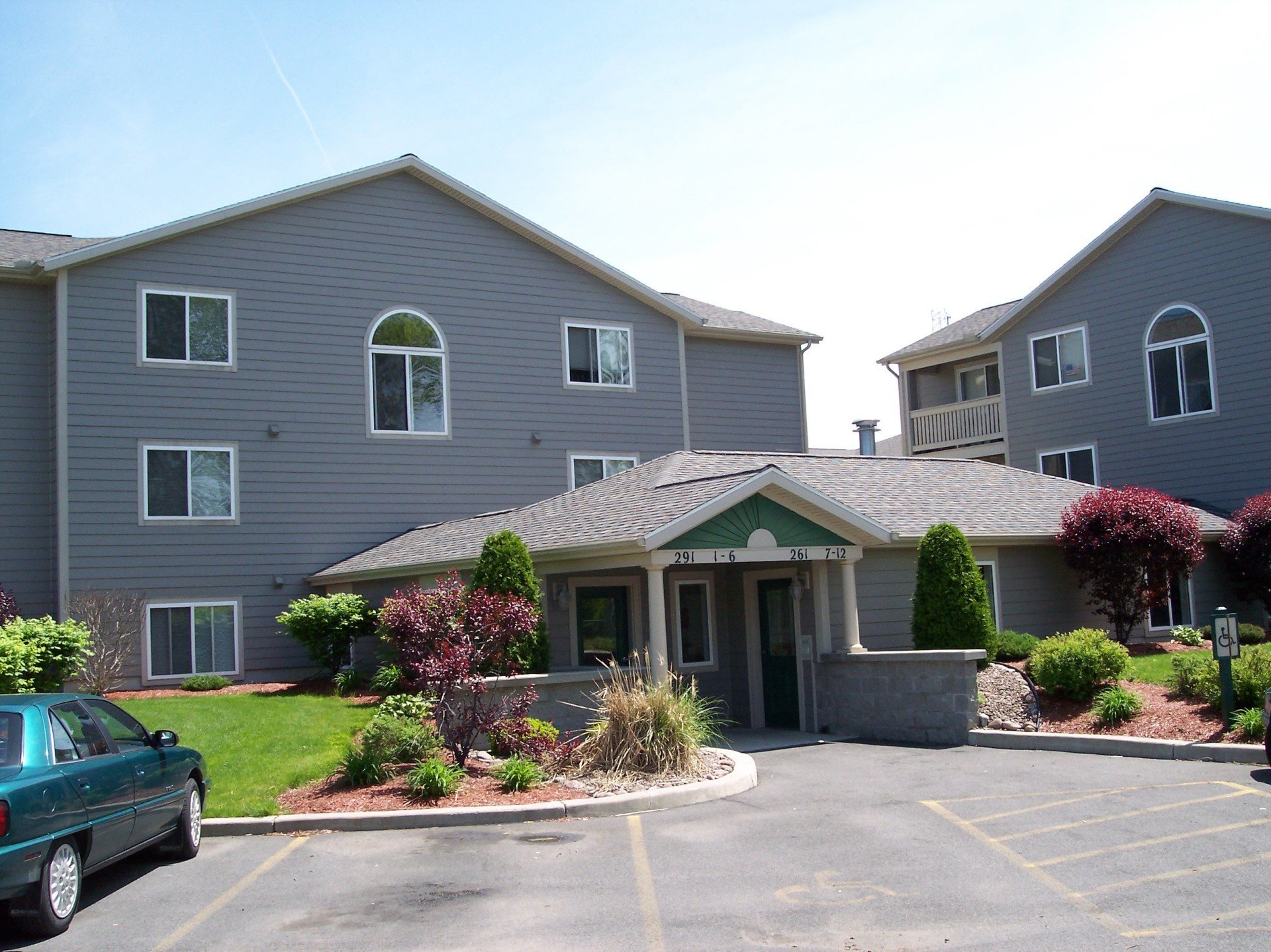 Clayton Manor Apartments