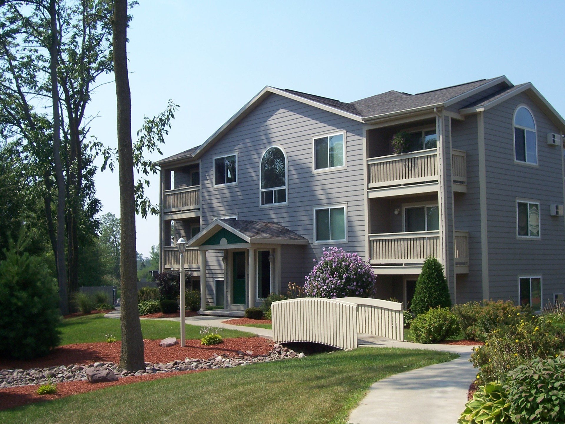 Clayton Manor Apartments