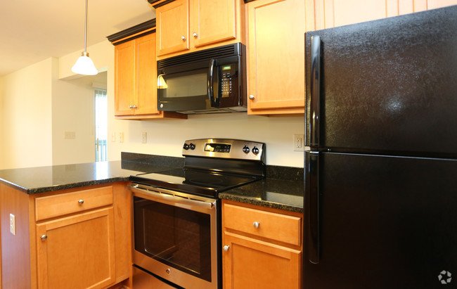 Ravada Hill Apartments
