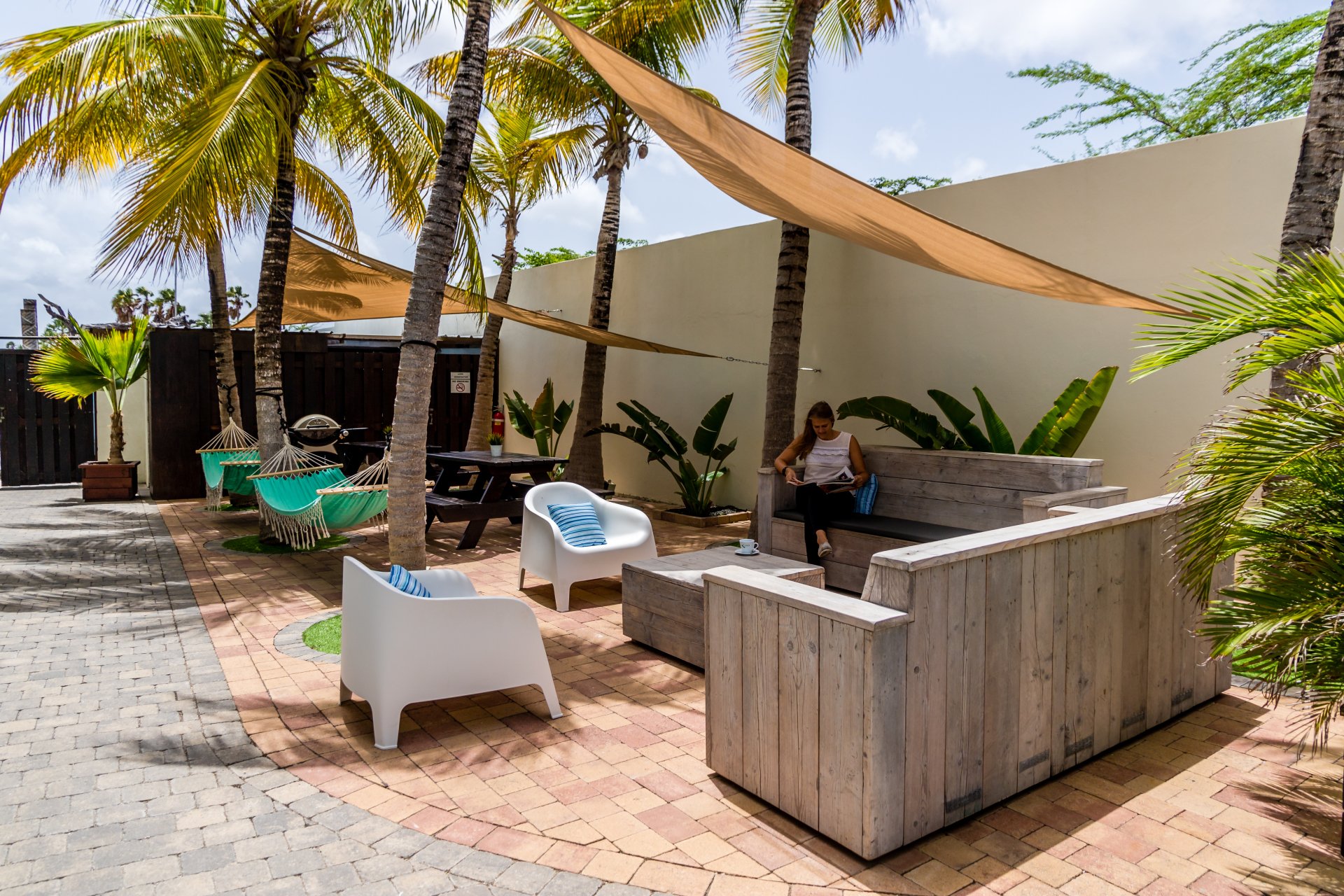 Swimming Pools Dolphin Suites & Wellness Curaçao