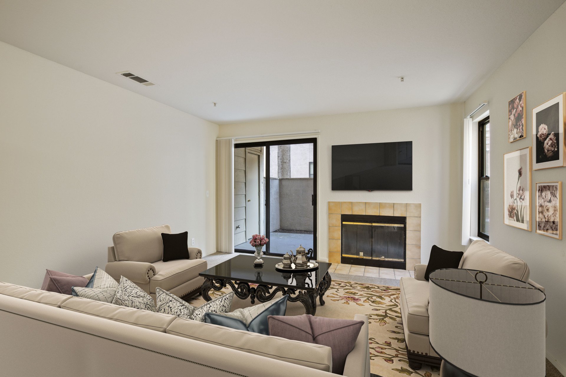 Photo Gallery Lakeshore Apartments in Antioch, CA