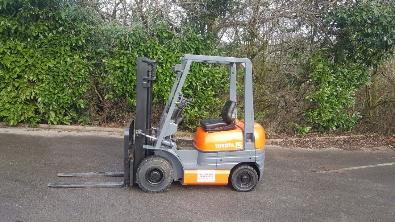 Commercial truck hire services across Bradford