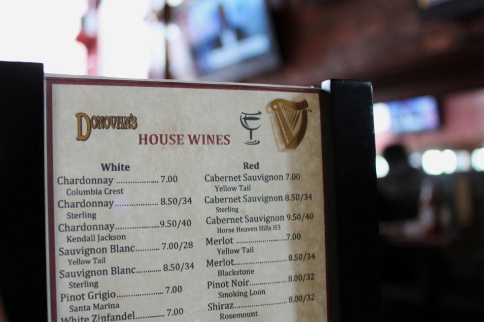 Donovan's Restaurant in South Norwalk CT, bar, pub, sports bar