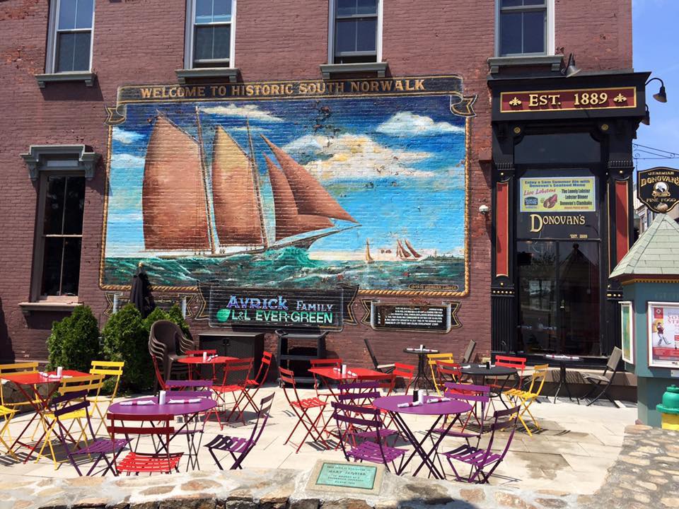 Donovan's Restaurant in South Norwalk CT, bar, pub, sports bar