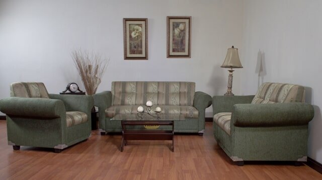 Especialistas en amoblados de salas y comedor.