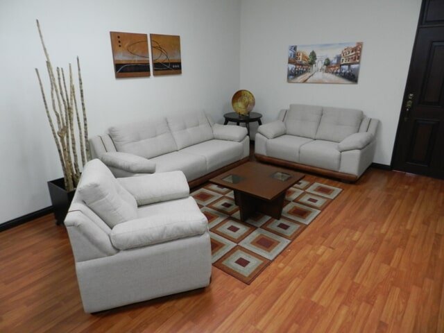 Especialistas en amoblados de salas y comedor.