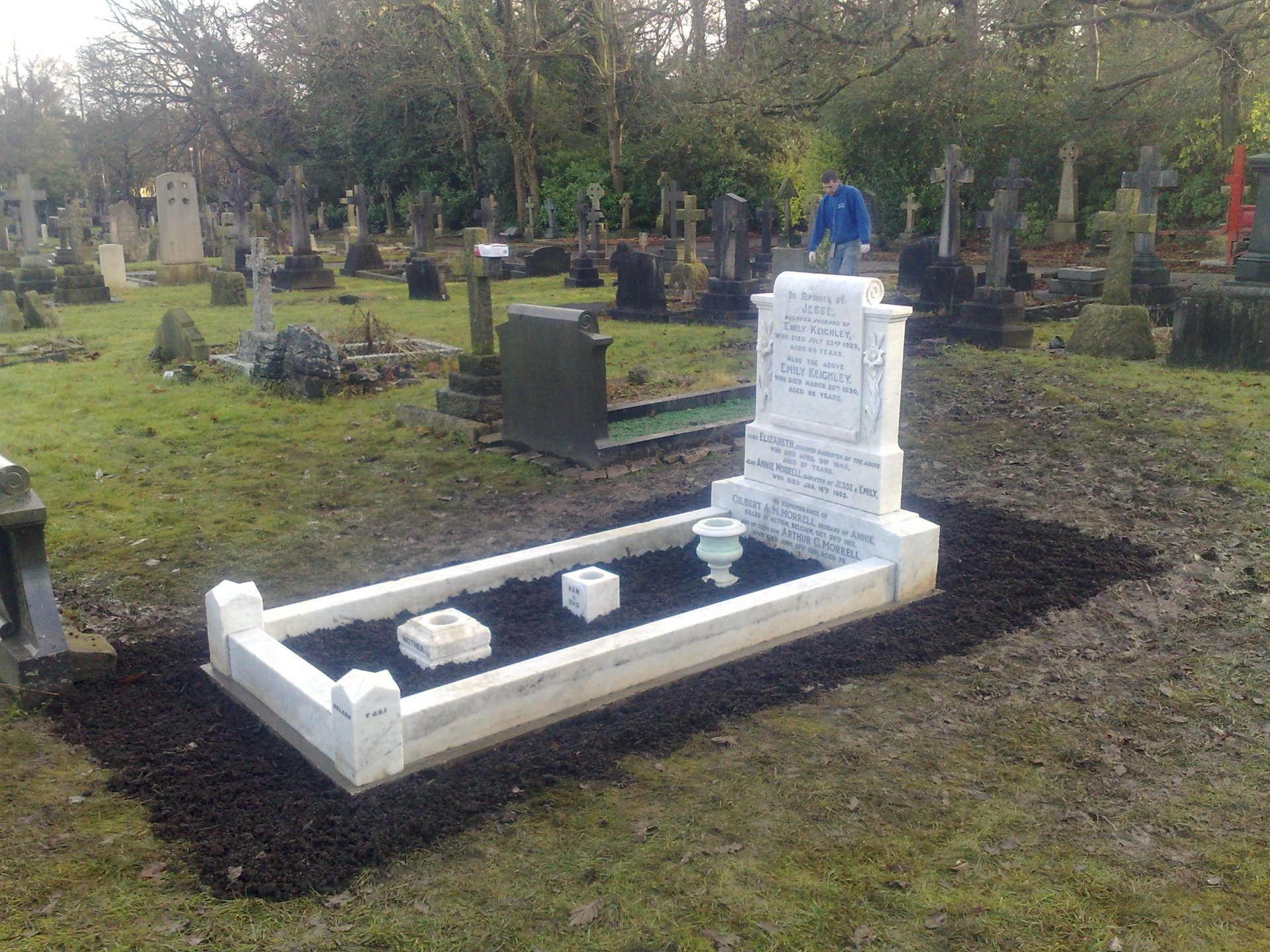 Gravestone cleaning experts in Leeds