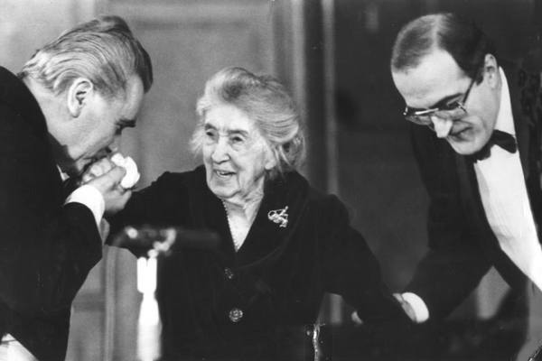 Oldest professional pianist (ever): Cella Delavrancea