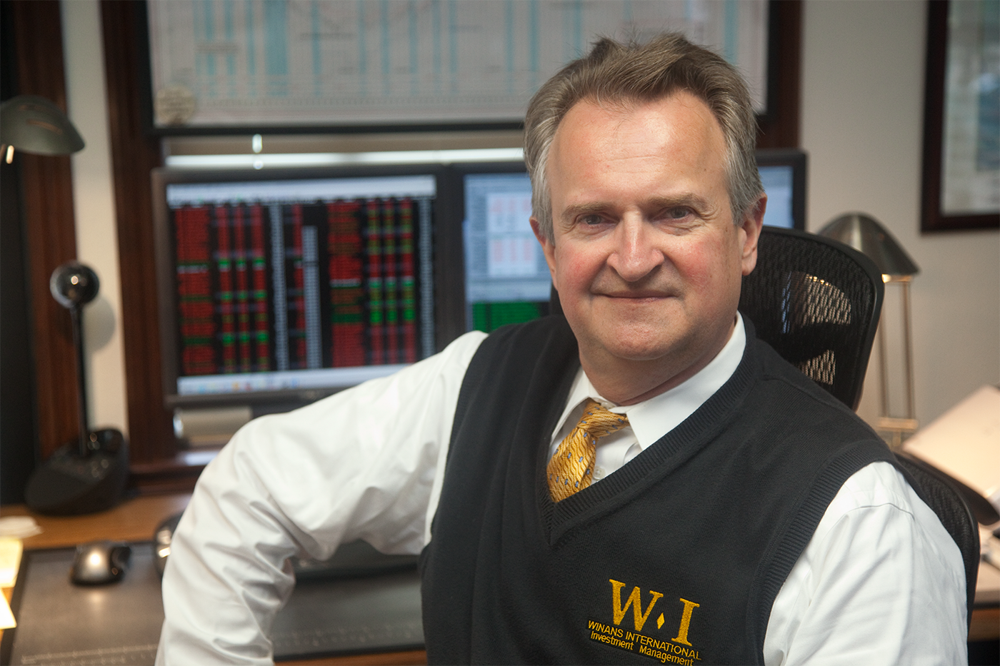 Most Awards Won in Major Book Competitions for a non-fiction Author: Kenneth Winans sets world record