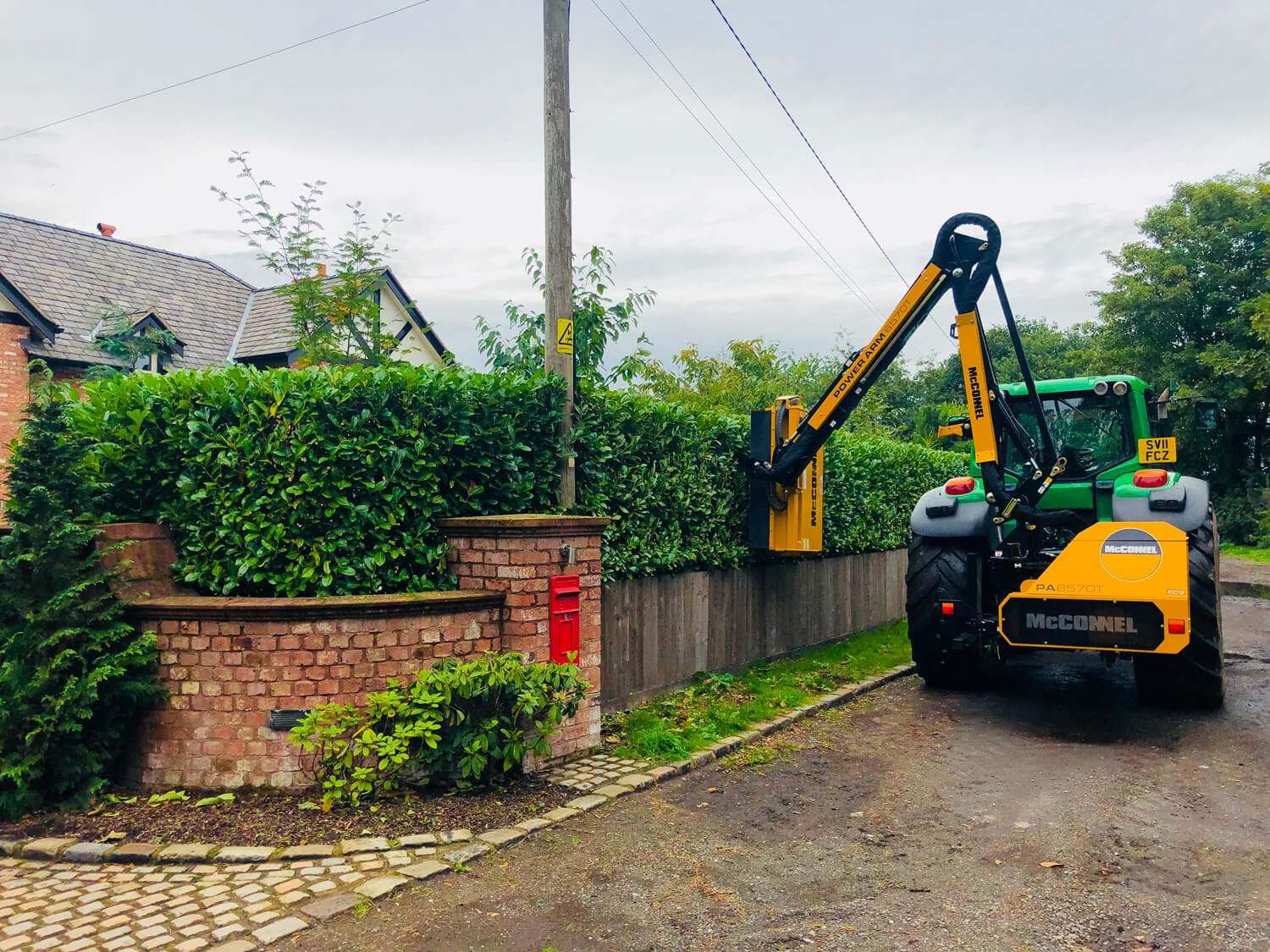 Hedge Cutters Cheshire Hedge Cutting Services