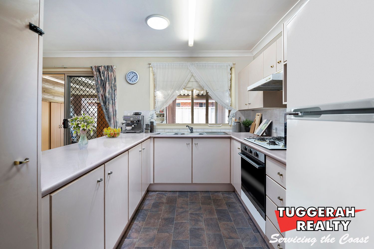 12 Burbank Dr, Tuggerah, NSW, Tuggerah - Thumbnail 3