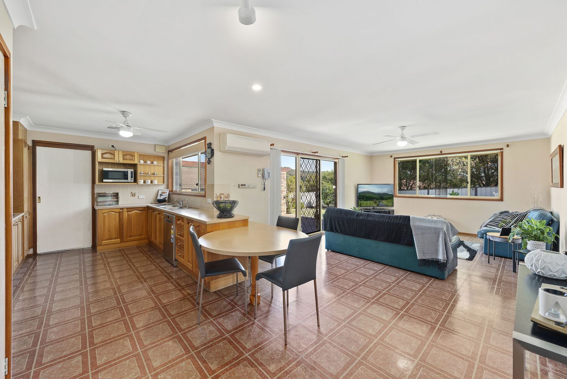 5 Lancaster Pde, Bateau Bay, NSW, Bateau Bay - Thumbnail 5