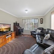 75 Kerry Cres, Berkeley Vale, NSW, Berkeley Vale - Thumbnail 4