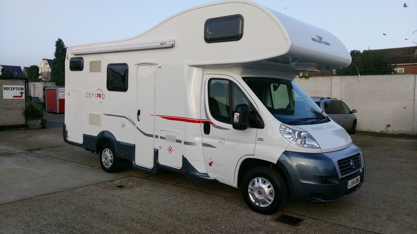 For Sale Roller Team Zefiro 675, 6 Berth, 6 Belts Second Hand Campers