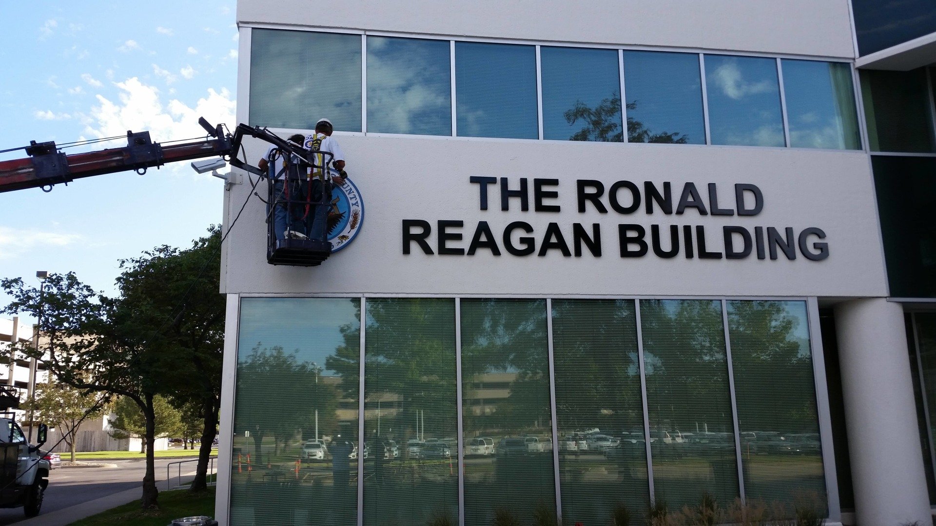 Sign Installation Services Wichita, KS Shawn's Sign Service