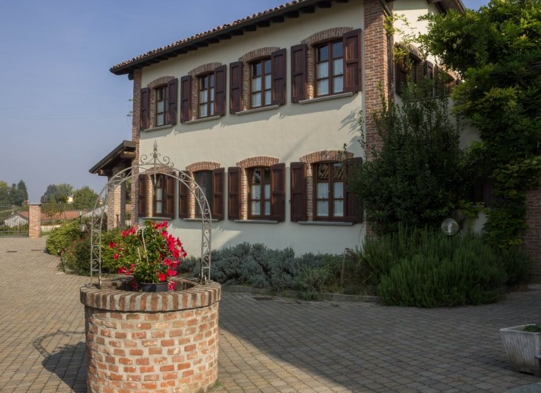 Agriturismo Zenevredo - Stradella, Pavia, Oltrepo Pavese - La Casa dei ...