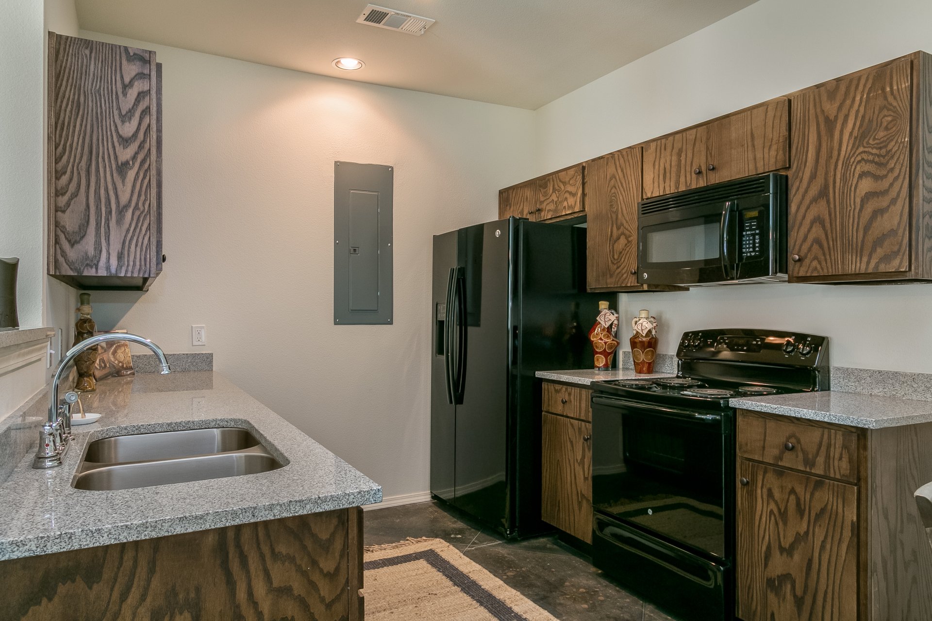 Ridgewood Apartment Homes Property Details