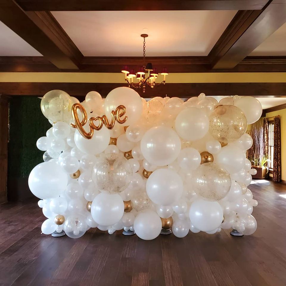 Party & Event Supplies Beloit, WI Glitz & Go LLC