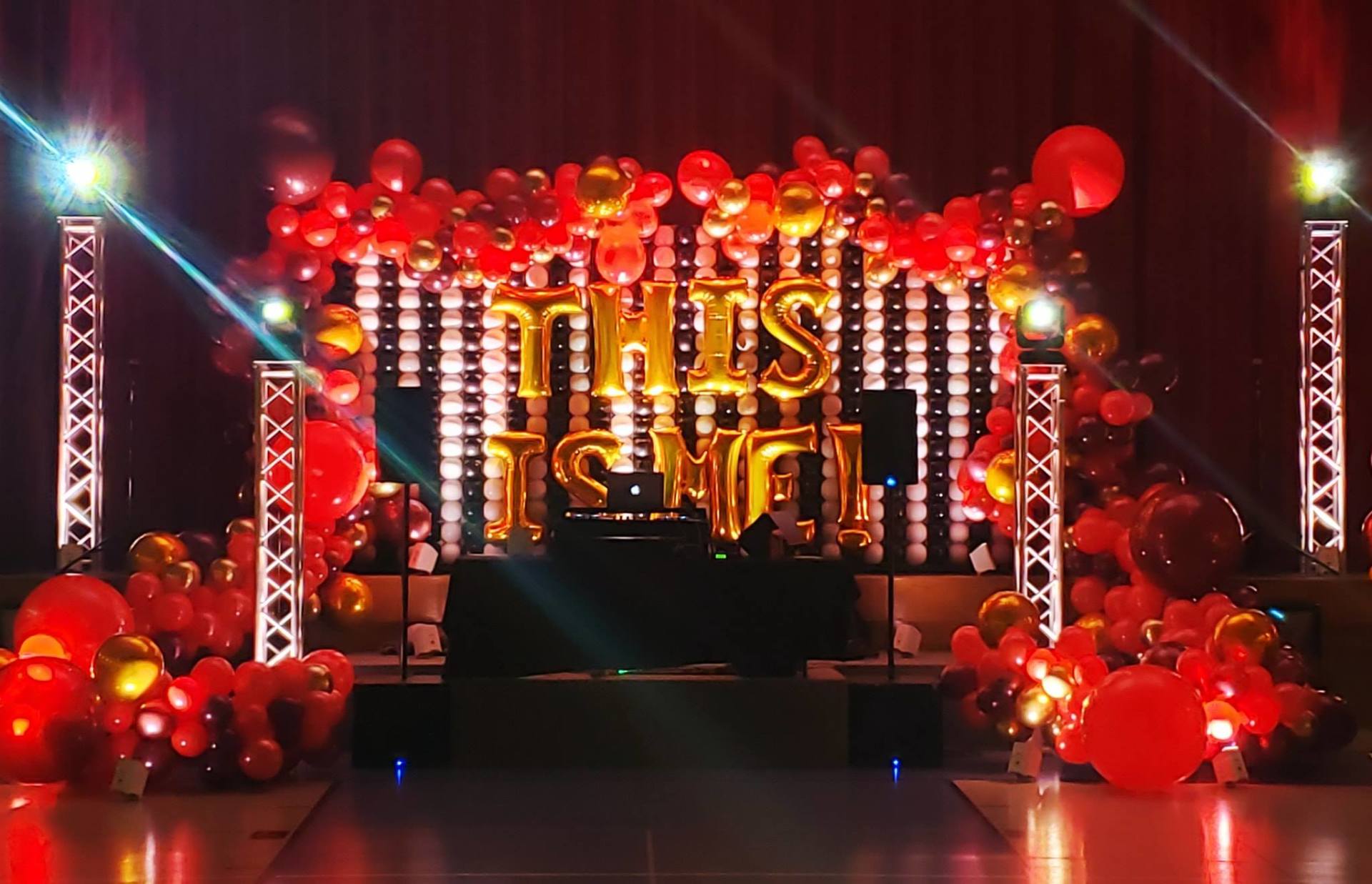 Balloon Arrangements Beloit, WI Glitz & Go LLC