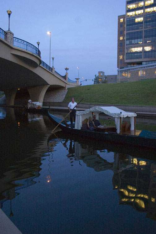 Gondola Photos Kansas City, MO Ambiance on the Water