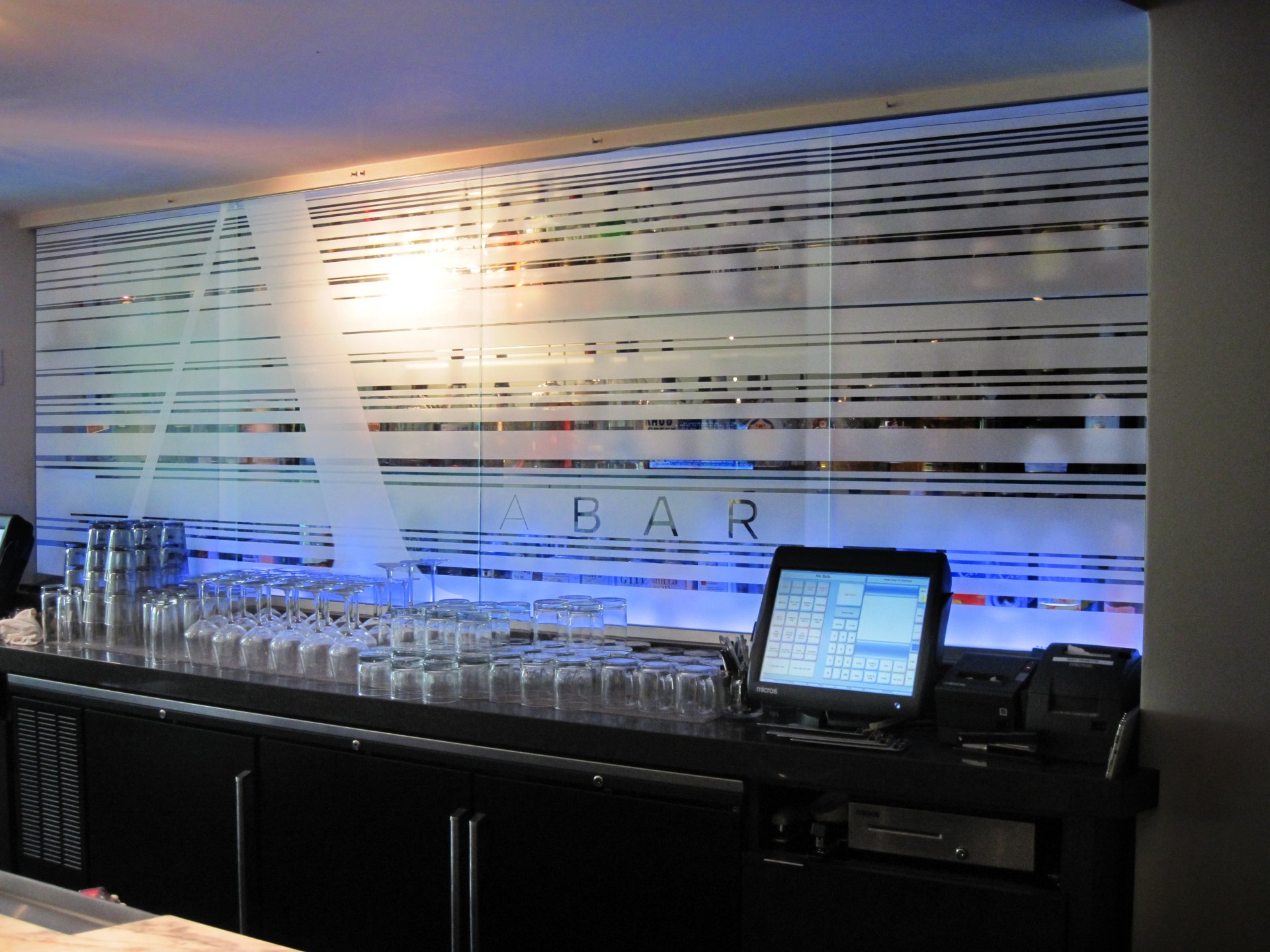 Glass Surfaces/Partition graphics | Dodge Chrome