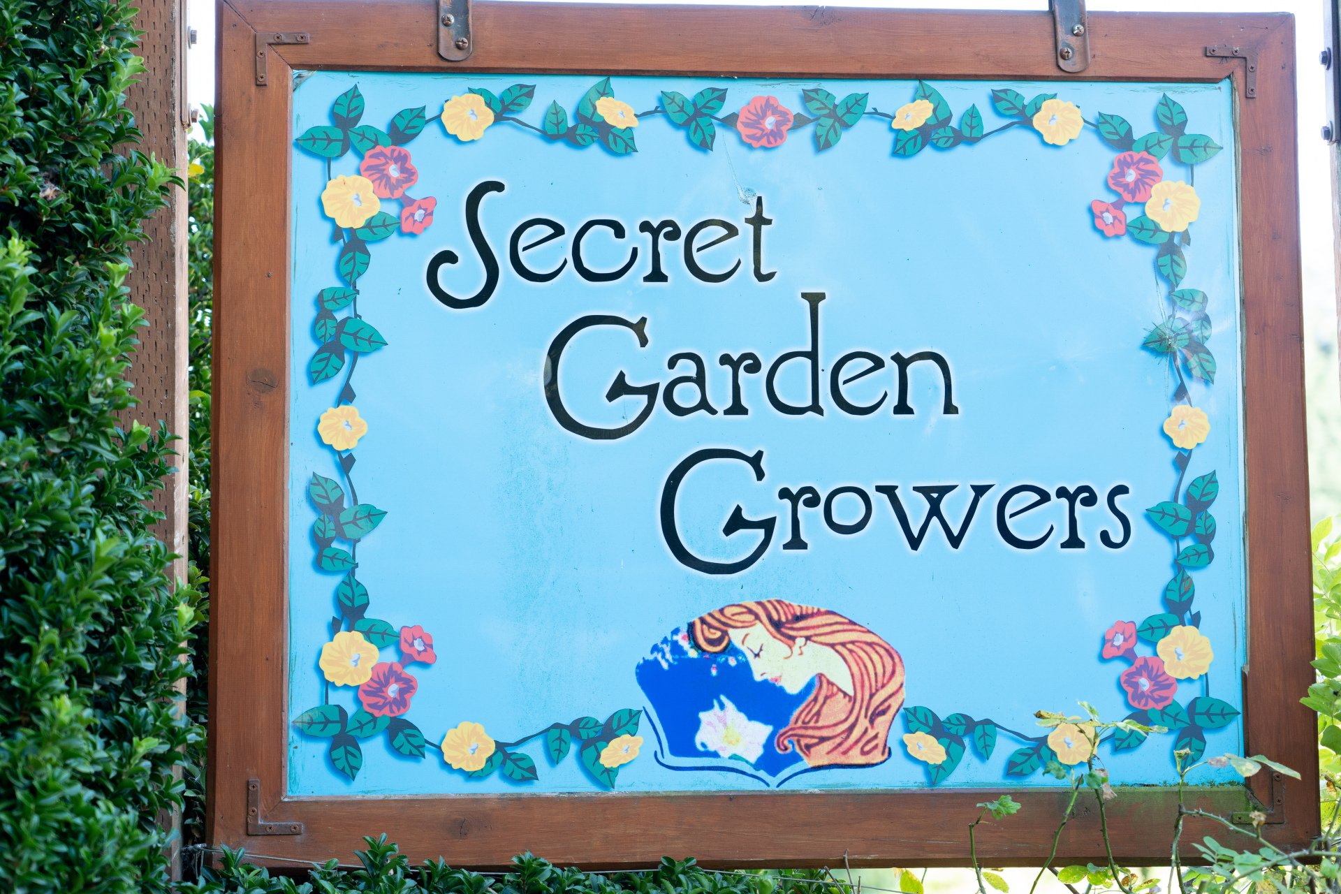 A (Socially Distanced) Visit to Secret Garden Growers in Canby, Oregon