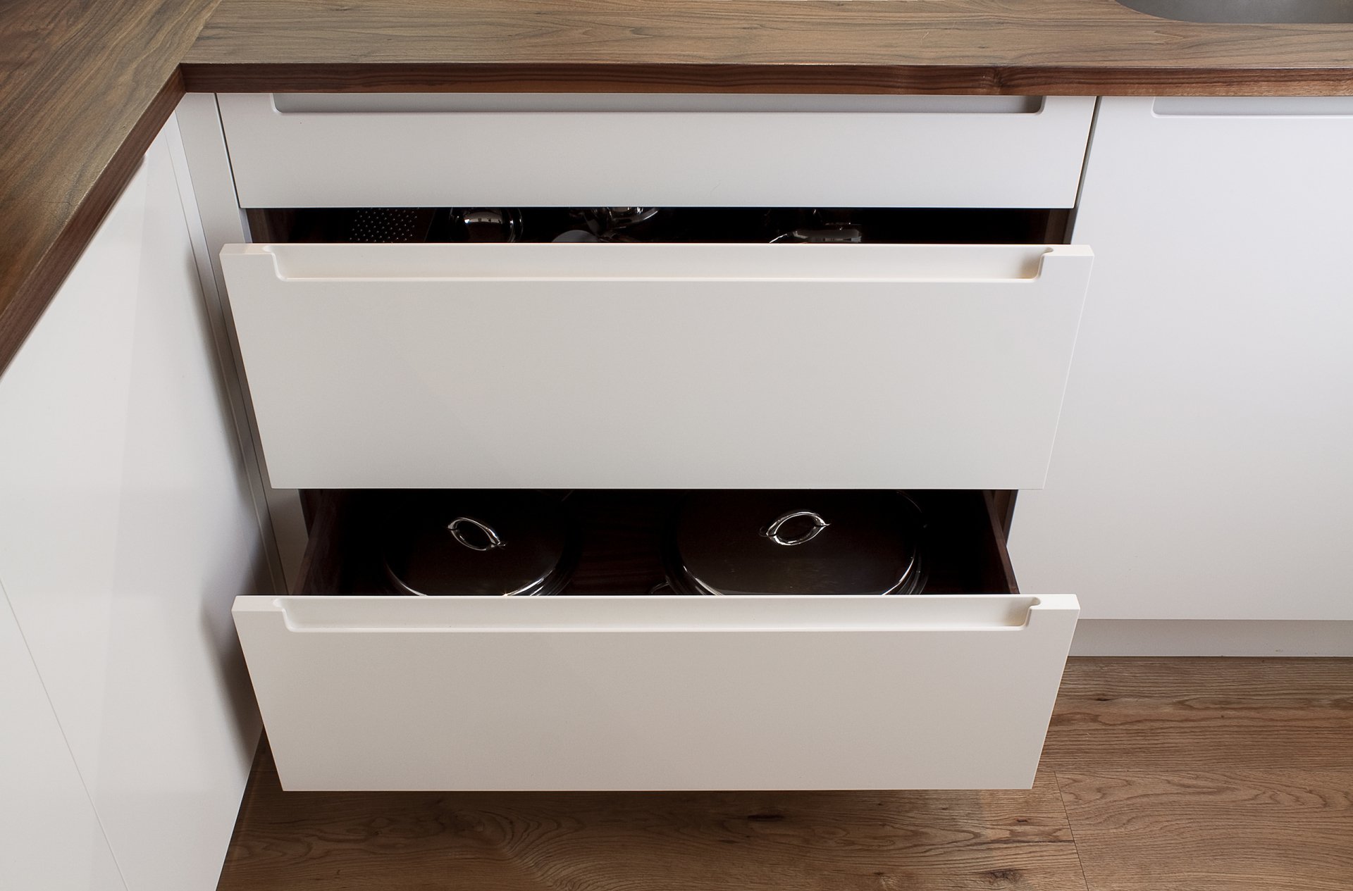 Wrath Drawers Bespoke Fitted Wardrobes and Drawers in South East London