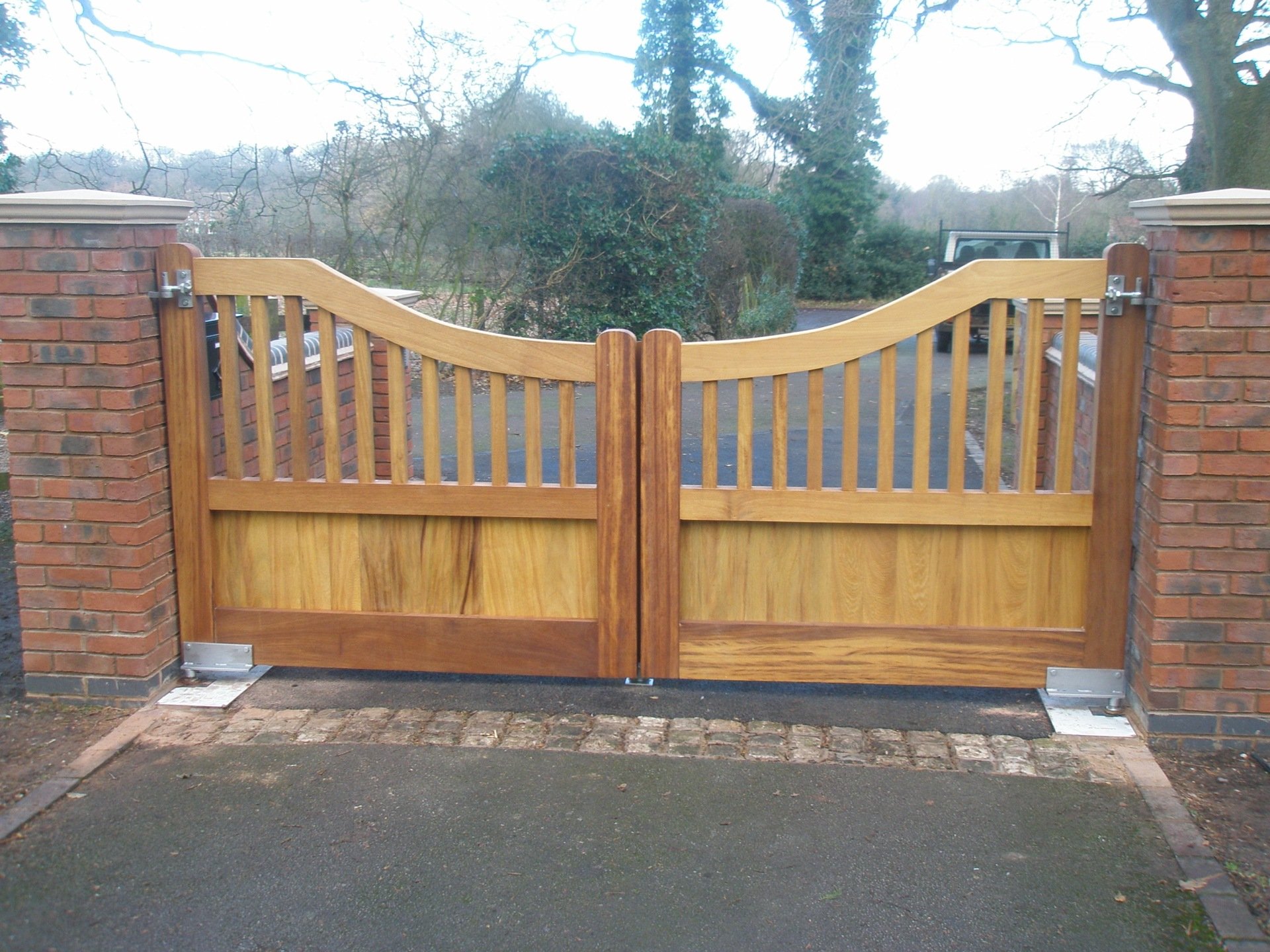 Wooden Gates in Derbyshire | SJS Gates Ltd