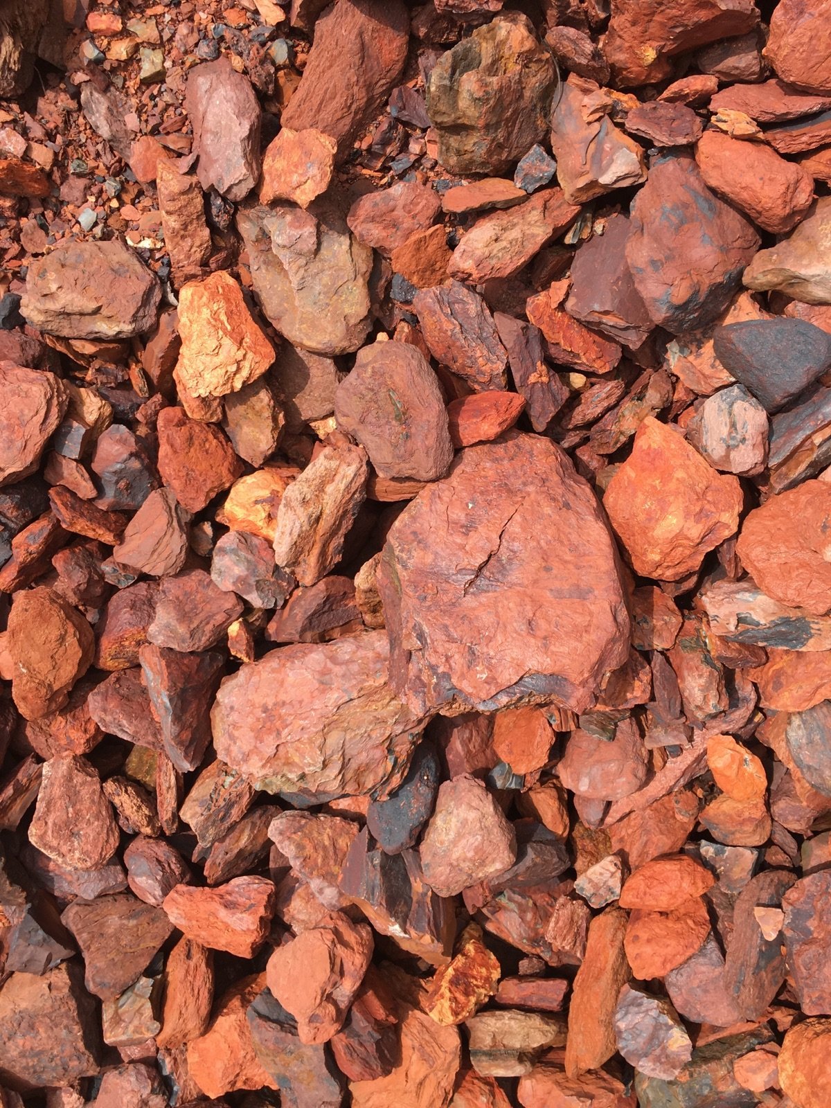 Decorative Stone & Gravel Burlington, KY Affordable Landscape Supplies