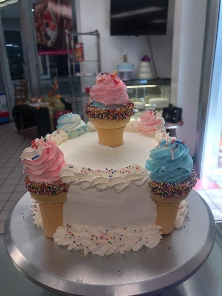 Cakes in Bourbonnais, IL Candy & Cake