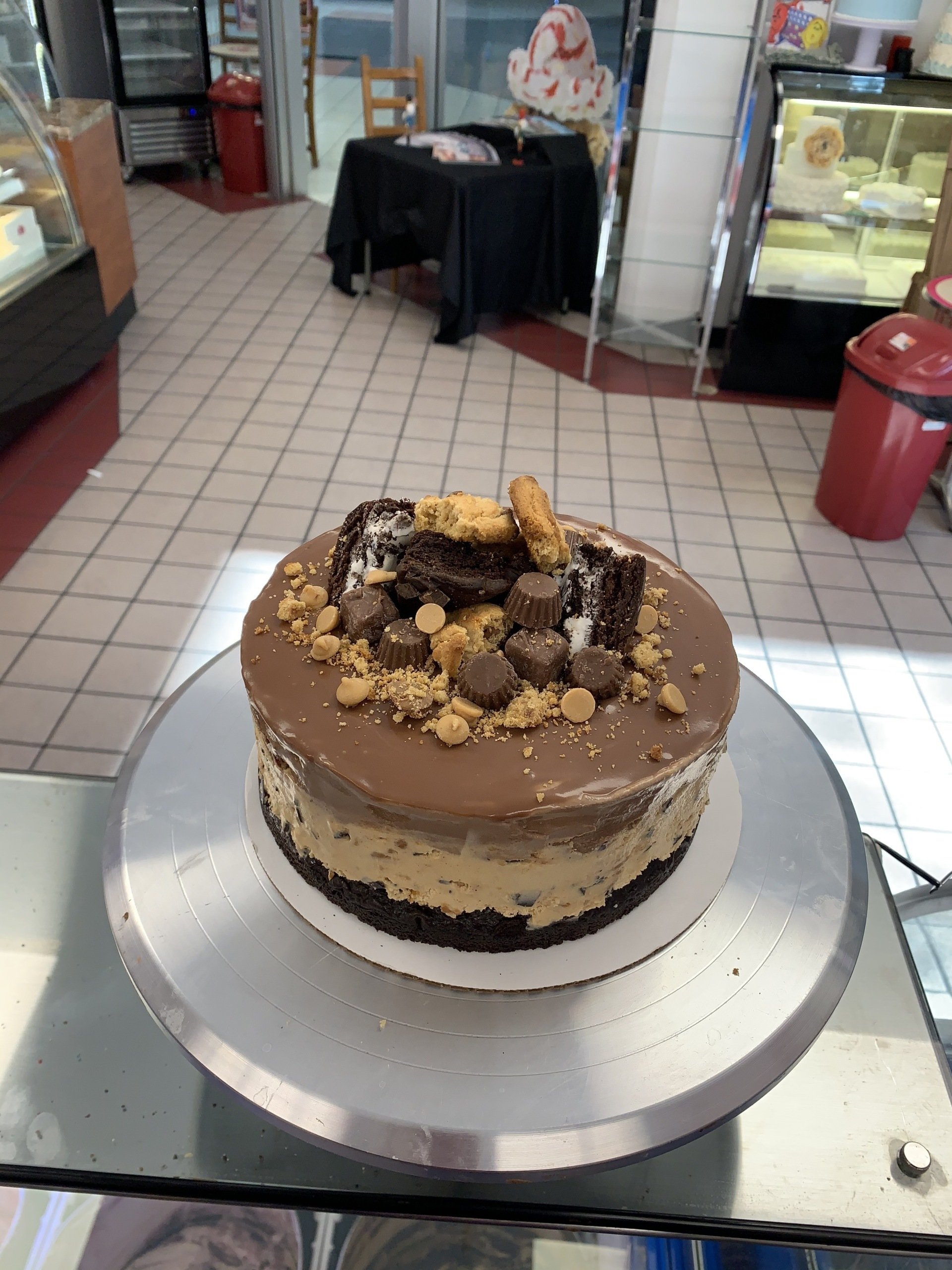 Cakes in Bourbonnais, IL Candy & Cake