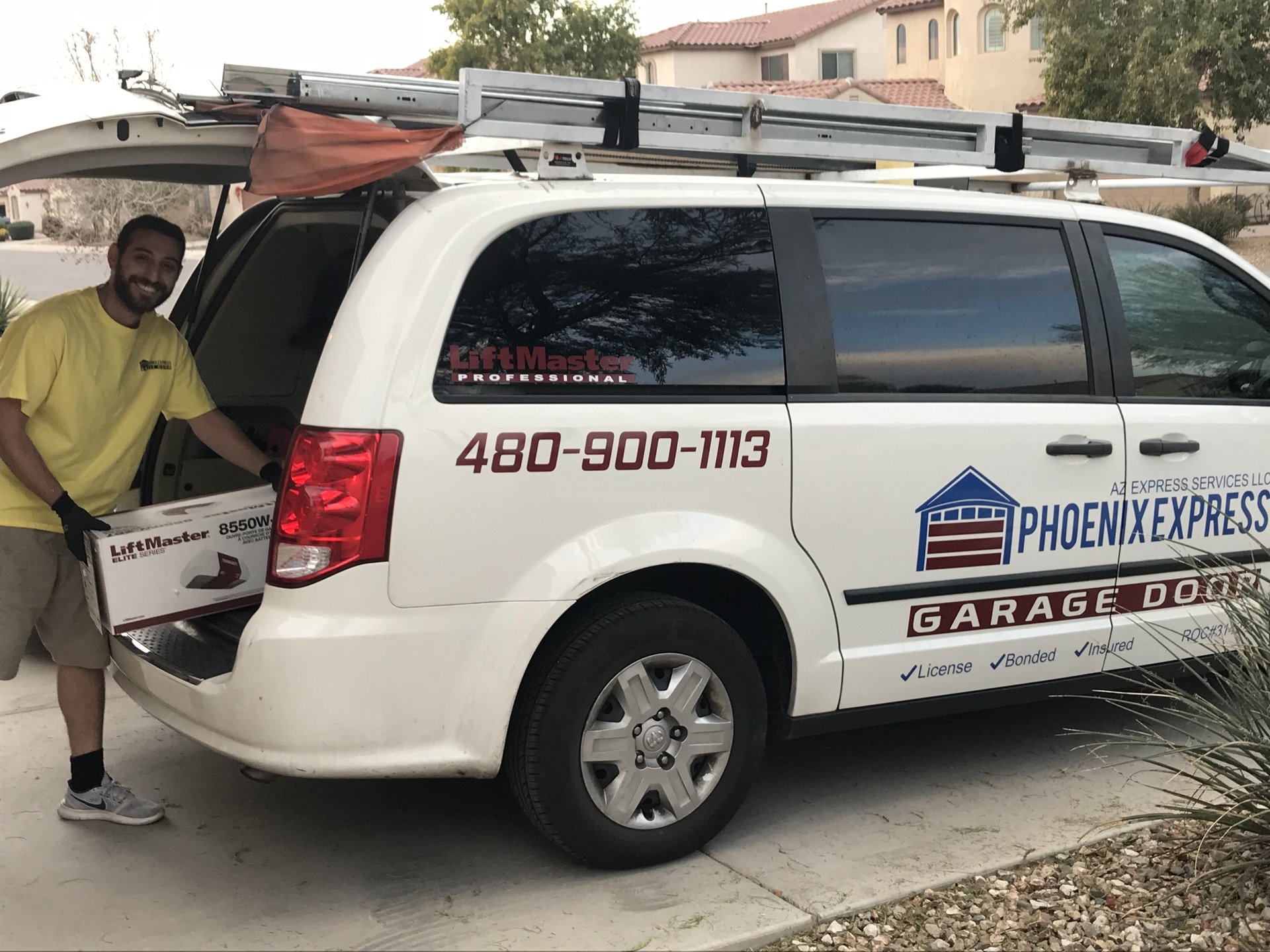 Garage Door Repair Gilbert AZ (480) 9993041 [Same Day Service]