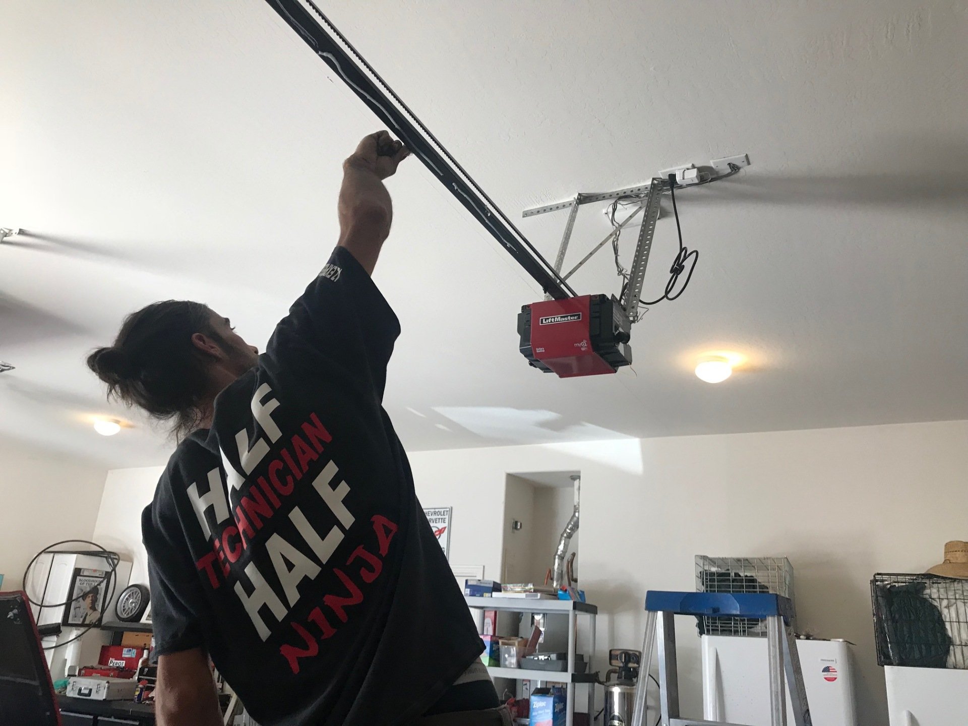 Garage Door Repair Gilbert AZ (480) 9993041 [Same Day Service]