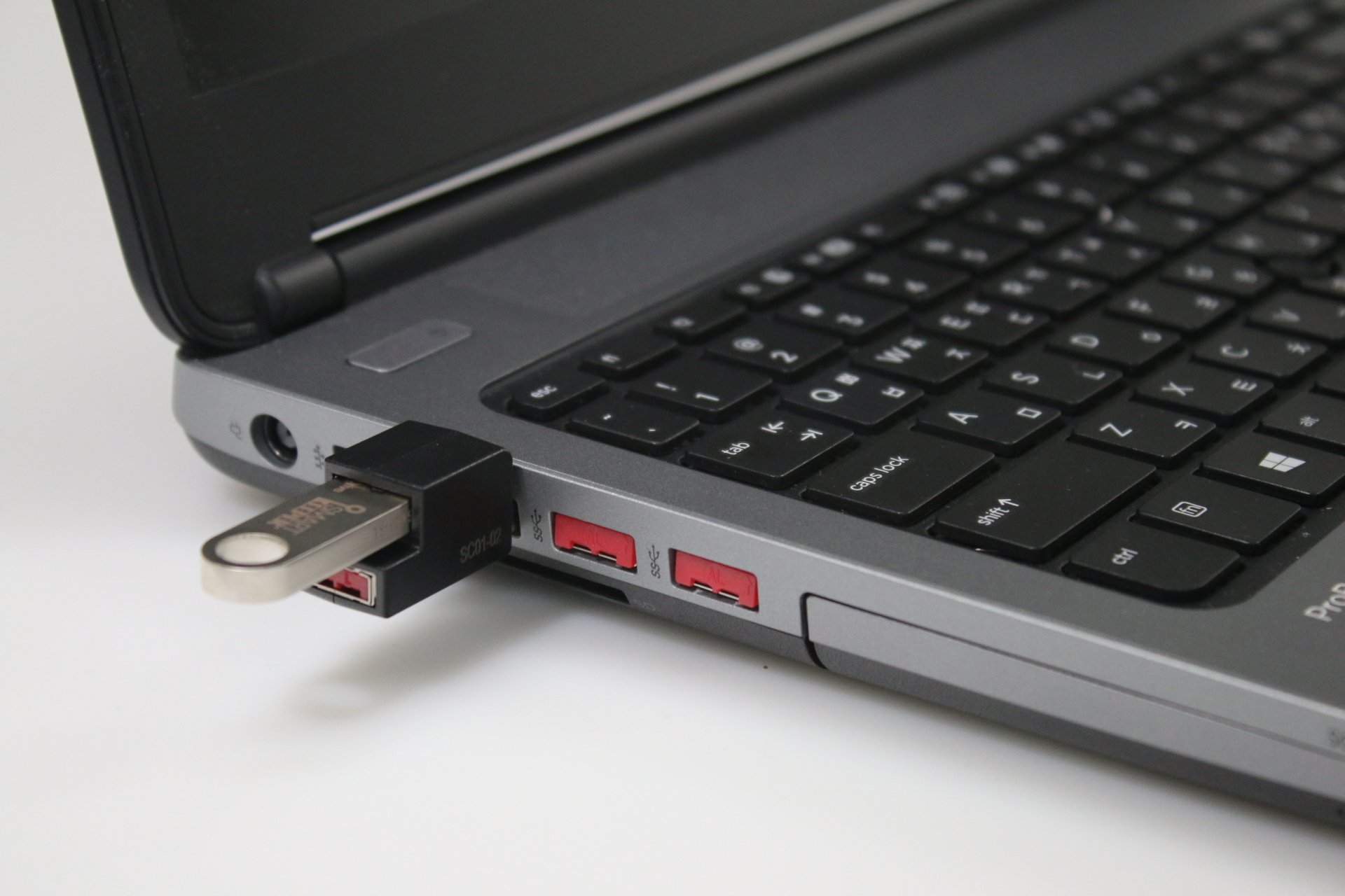 USB port and cable security