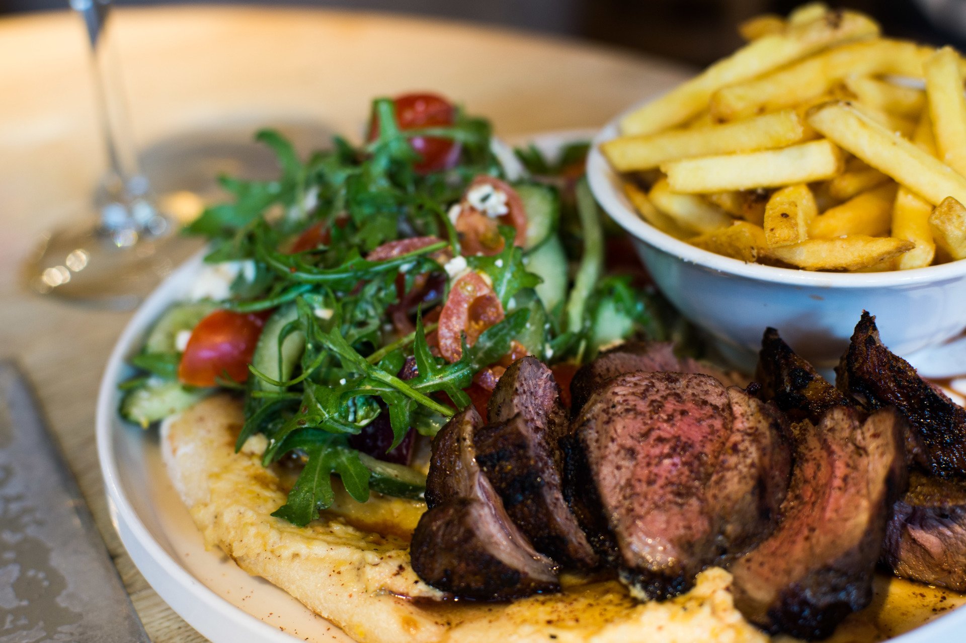 Mortons Kitchen Bar and Deli Pub and Restaurant in Dickens Heath