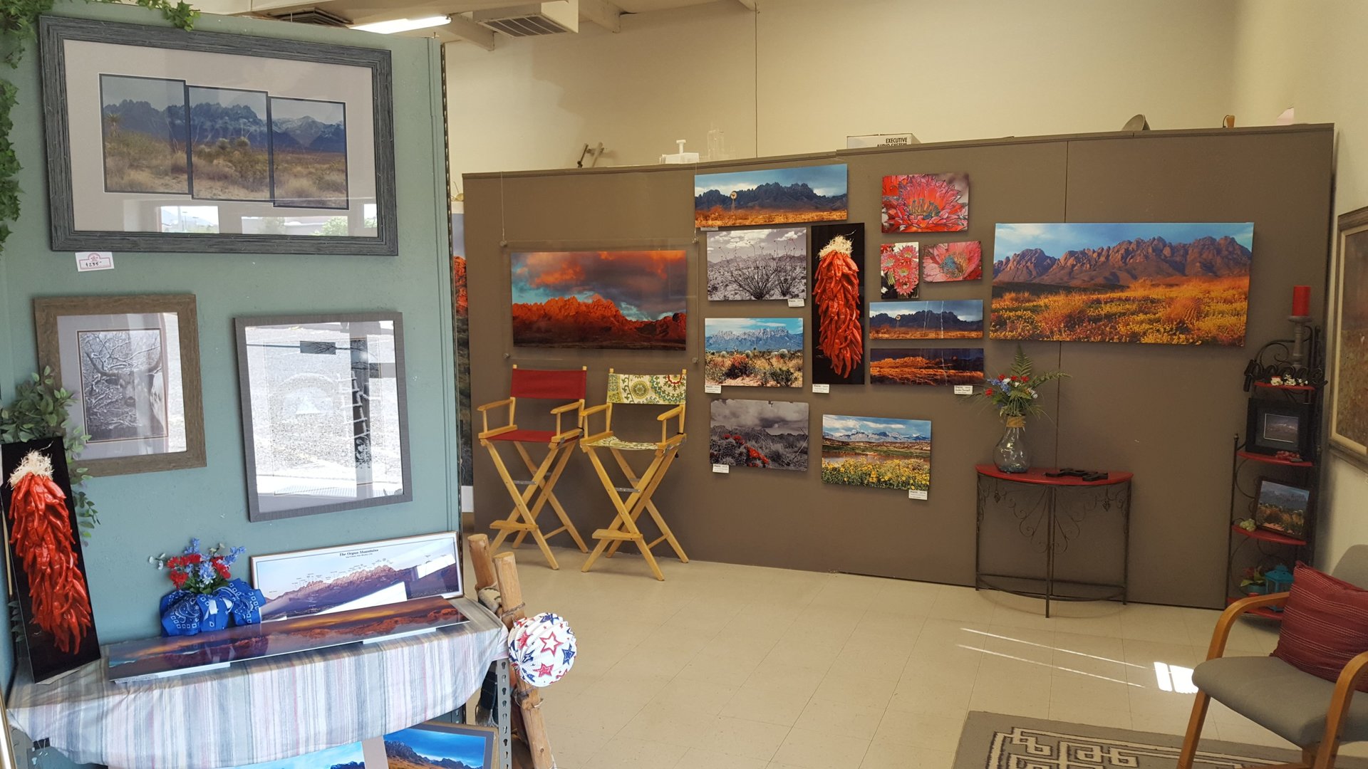 About Picture Frame Outlet and Gallery