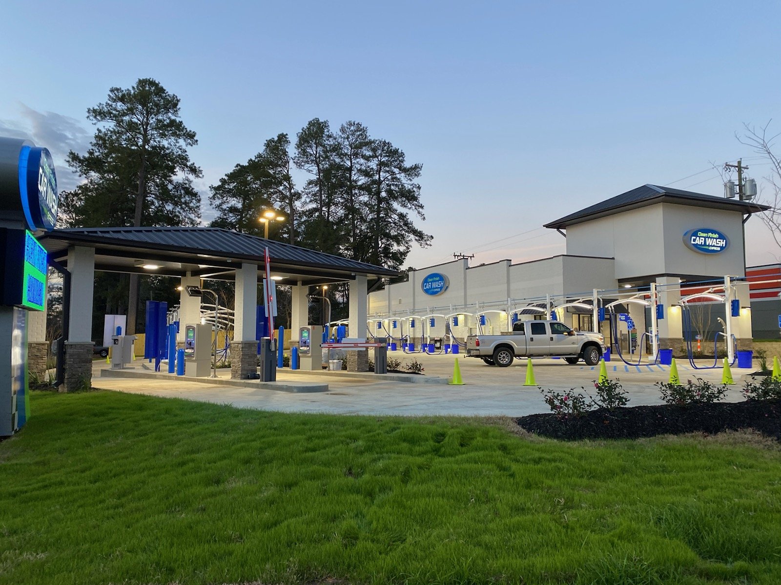 Clean Finish Car Wash in Pineville, LA