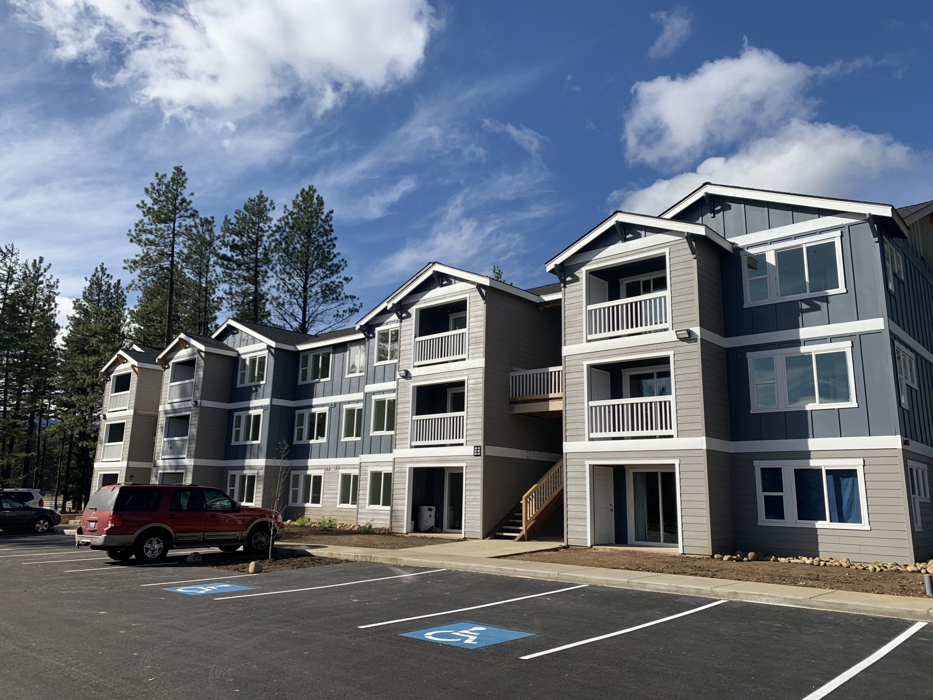 Crystal Creek Apartments Accolade Properties