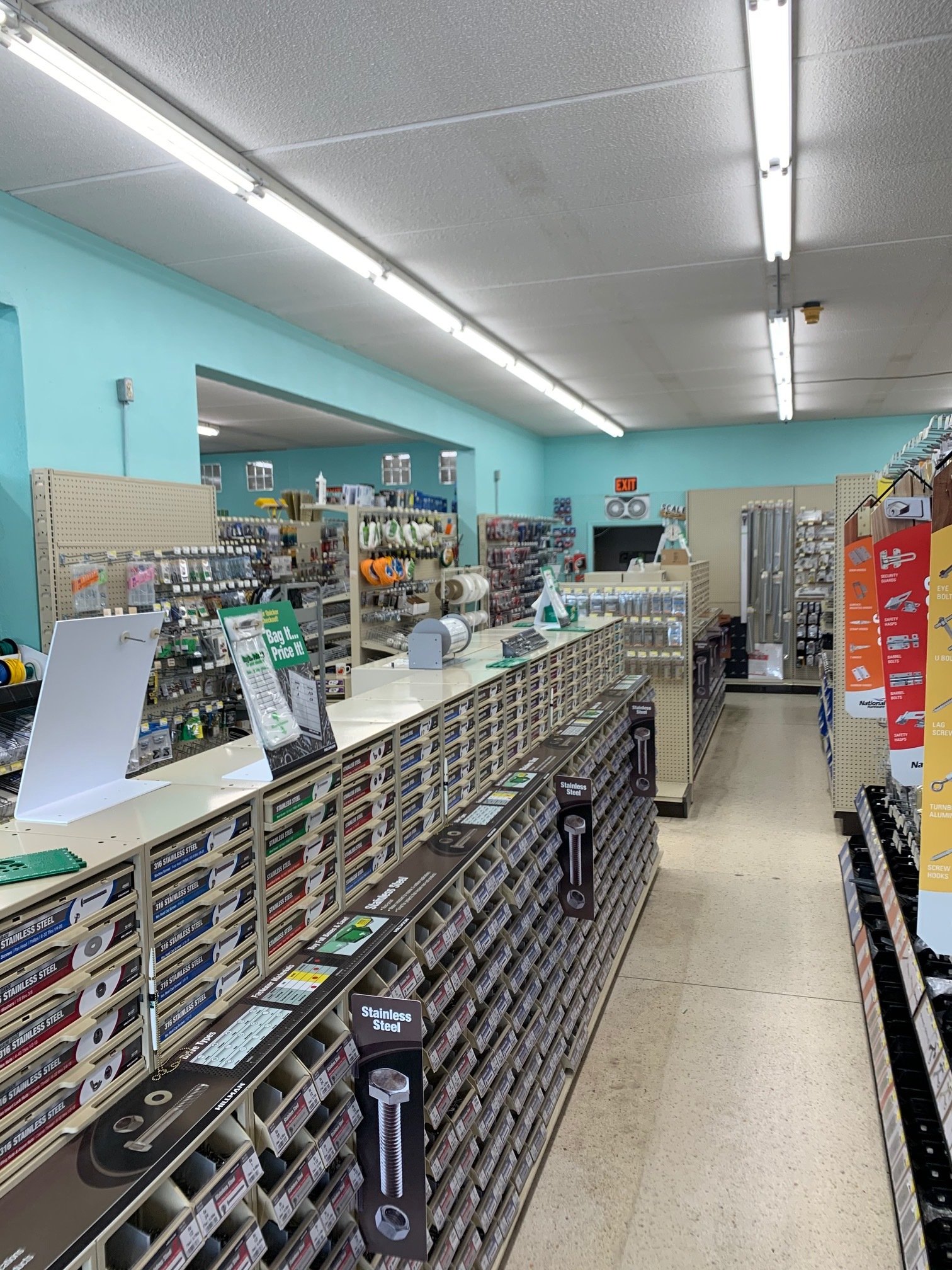 Local Store Largo, FL Hammock Hardware Inc