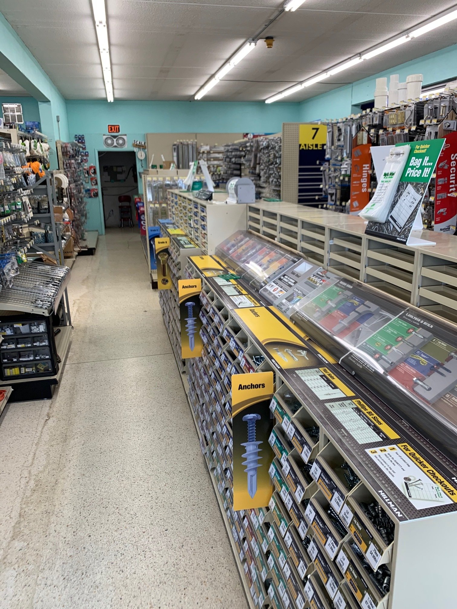 Local Store Largo, FL Hammock Hardware Inc