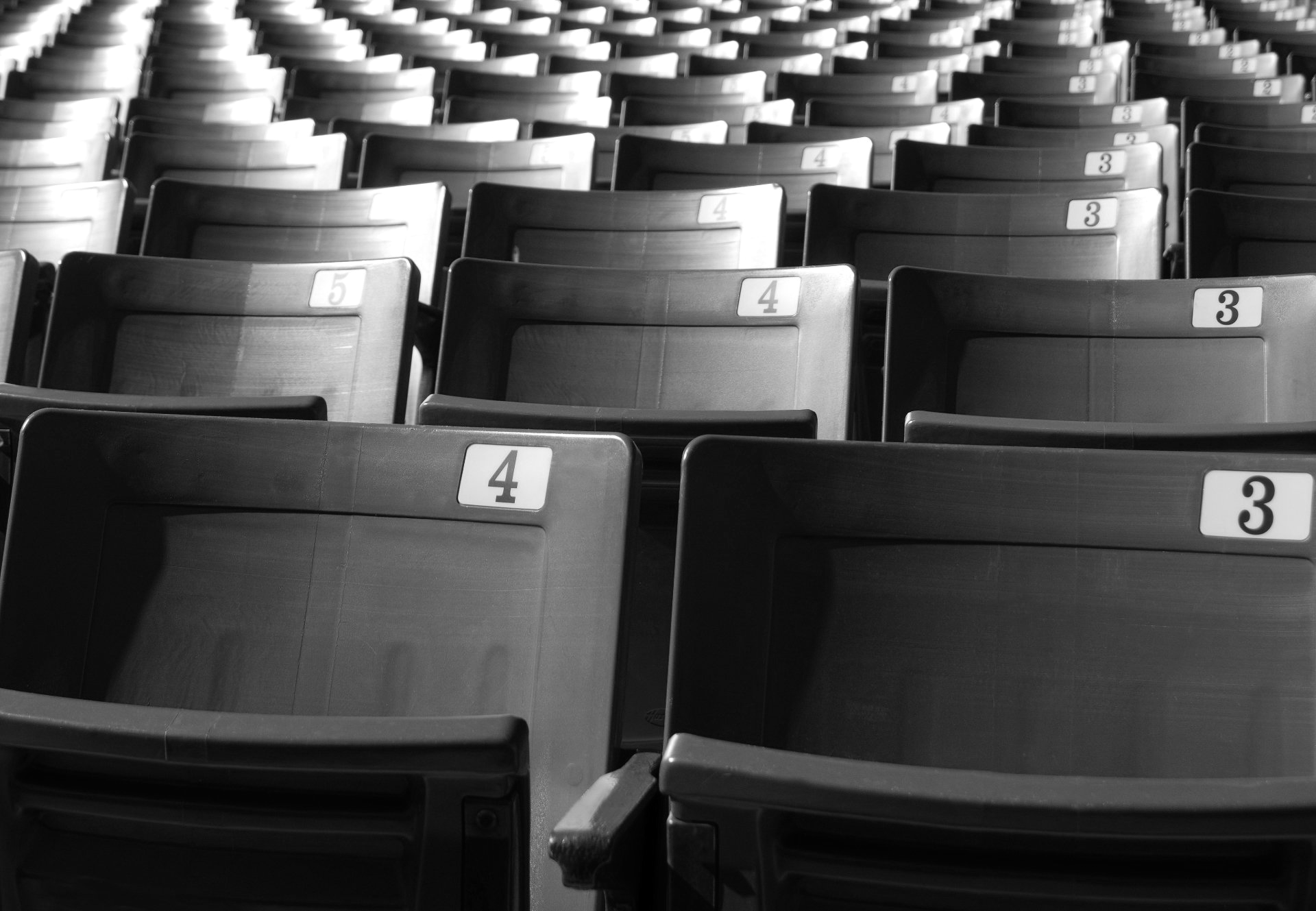 Limousine Service Huntington & Commack, NY 1st Class Limousine Services