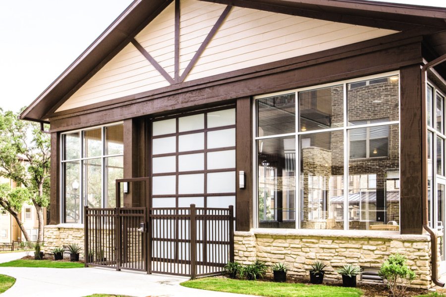 Garage Door Installations &amp; Repairs | Residential Commercial | Freeport Garage Doors