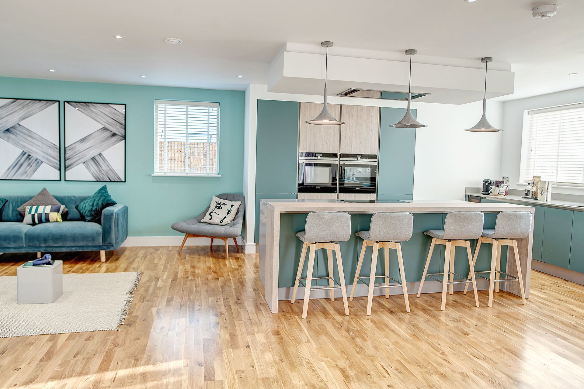 Painting & decorating company in Peterborough Fendex