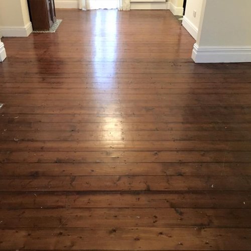 Floorboard varnishing Wooden Floor Experts