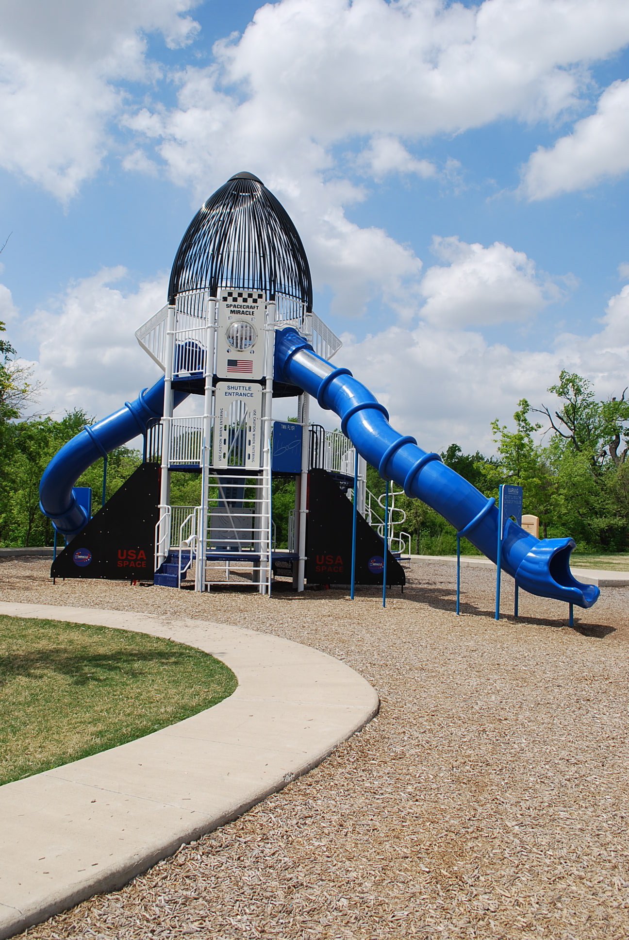 webuildfun turnkey commercial playgrounds solutions